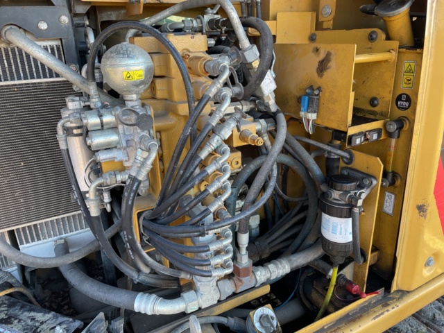 985677-43 Excavator CAT 308E CR -2012