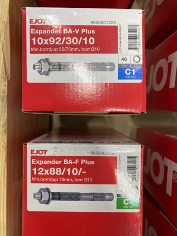 994018-4 Assortment of Concrete Screw & Metal Expander