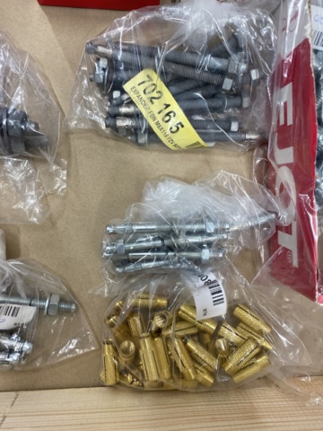 994018-19 Assortment of Concrete Screw & Metal Expander