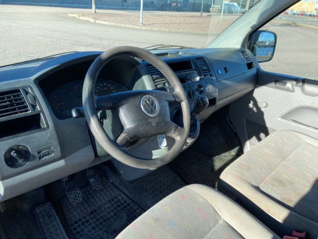 946659-28 Volkswagen Transporter T26 1.9 TDI - 2006