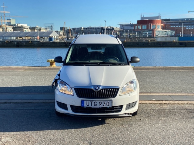 946660-2 Skoda Roomster Praktik 1.2 - 2015