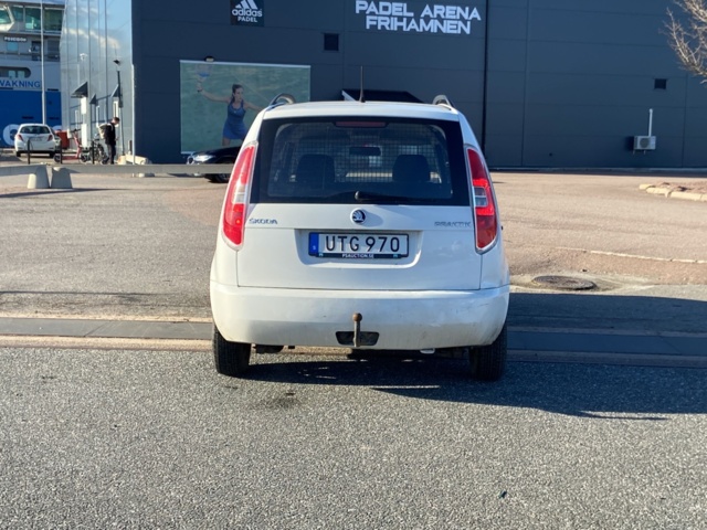 946660-6 Skoda Roomster Praktik 1.2 - 2015
