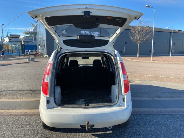 946660-34 Skoda Roomster Praktik 1.2 - 2015