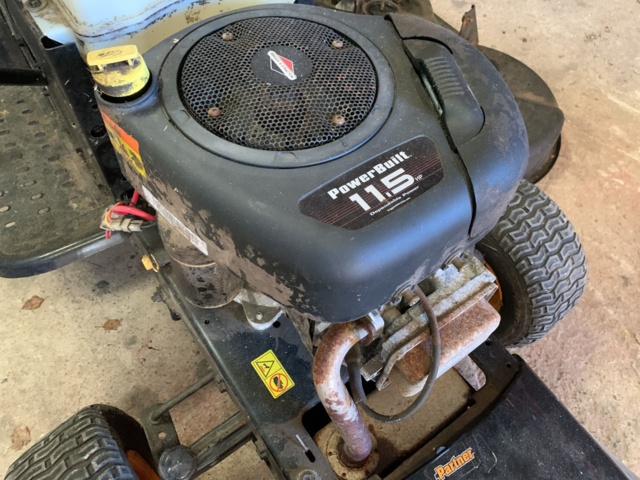 994024-7 Partner lawnmower tractor rep. object