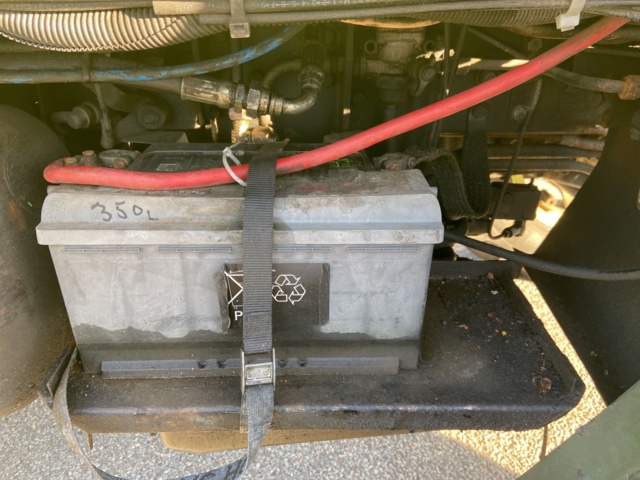 946661-12 Mercedes Benz MB TRAC 900 -1984