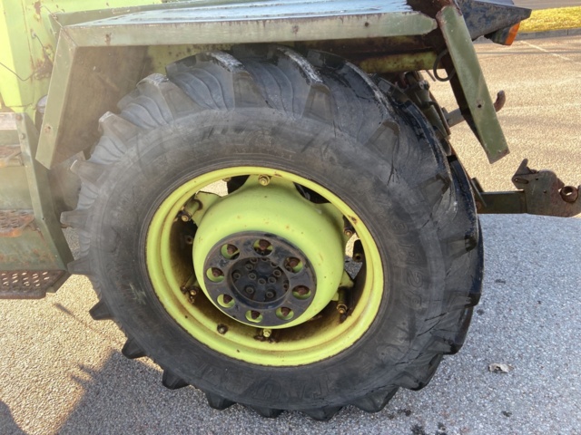 946661-26 Mercedes Benz MB TRAC 900 -1984