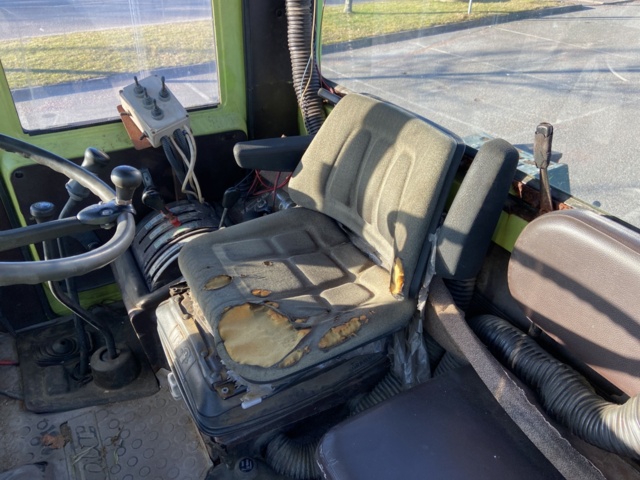 946661-37 Mercedes Benz MB TRAC 900 -1984