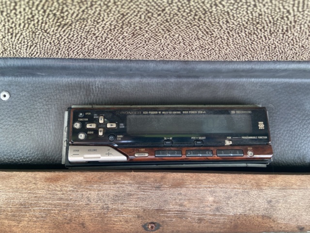 946661-46 Mercedes Benz MB TRAC 900 -1984