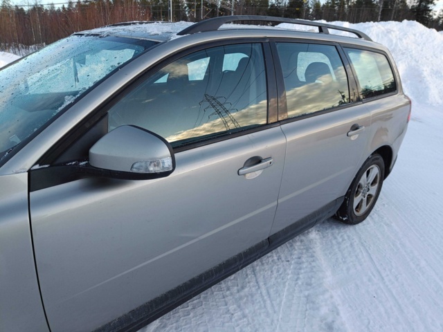 928860-26 Volvo V70 2.4D -2008 Repair item