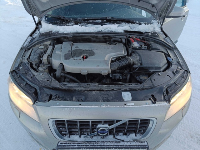 928860-45 Volvo V70 2.4D -2008 Repair item