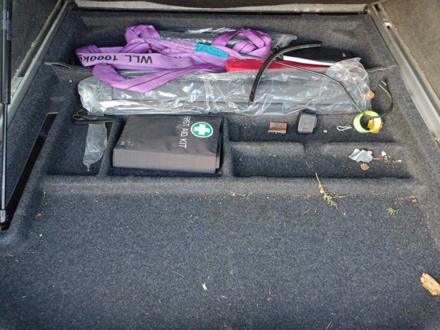 928860-53 Volvo V70 2.4D -2008 Repair item