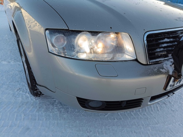 928861-16 Audi A4 Avant 3.0 V6 quattro -2001