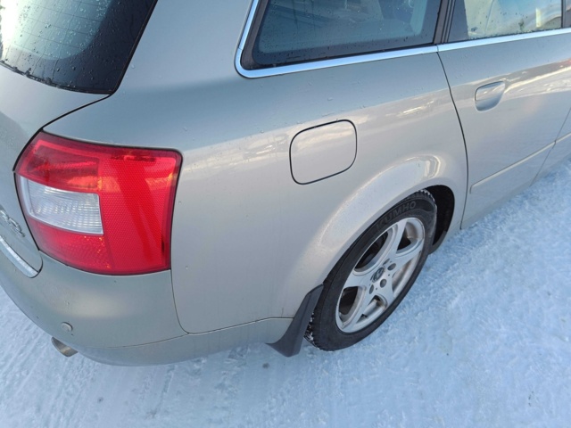 928861-37 Audi A4 Avant 3.0 V6 quattro -2001