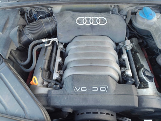 928861-44 Audi A4 Avant 3.0 V6 quattro -2001