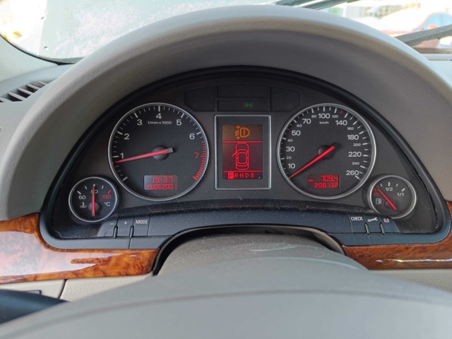928861-73 Audi A4 Avant 3.0 V6 quattro -2001