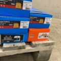 994103-8 Pallet with banded screw