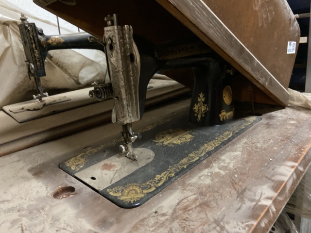 980347-8 Symaskiner Singer, 2 stycken