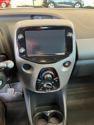 994150-12 Peugeot 108 5-door 1.0 VTi - 2021