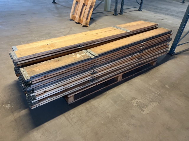980365-3 Pallets, approx. 45 pieces and 24 pallet collars