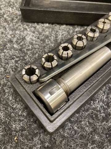 994242-2 Socket chuck set with cylindrical shank