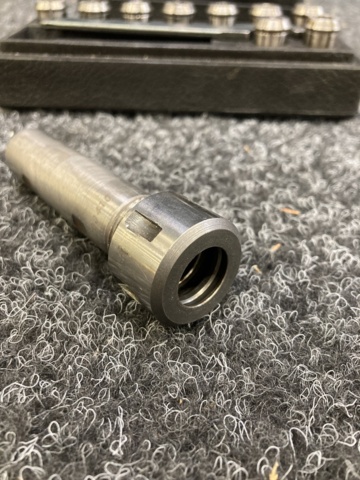 994242-4 Socket chuck set with cylindrical shank