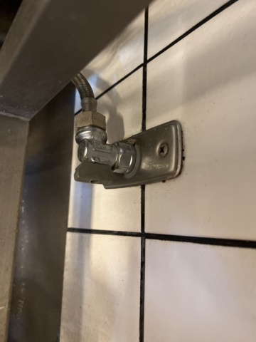 923192-17 Washroom - Wexiö WD8, input and output benches