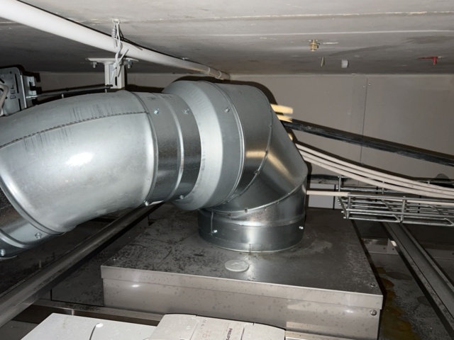 923192-25 Washroom - Wexiö WD8, input and output benches