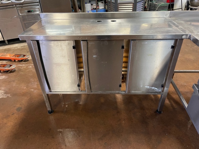 897686-2 Stainless work/sink in an angle with 3 cupboards, 2 drawers and thermostatic mixer