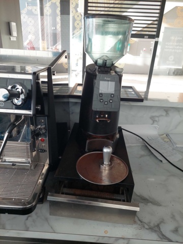 882139-6 ONYX Pro espresso machine and Pulse coffee grinder