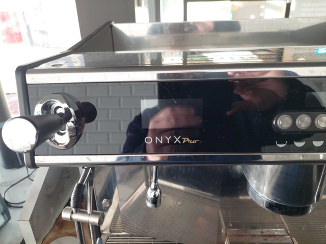 882139-11 ONYX Pro espresso machine and Pulse coffee grinder