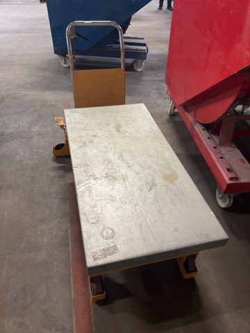 985190-1 Raised and lowered material trolley