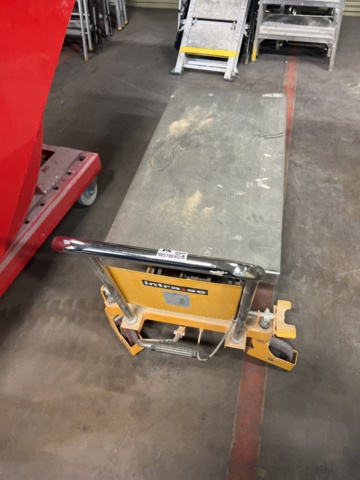 985190-3 Raised and lowered material trolley