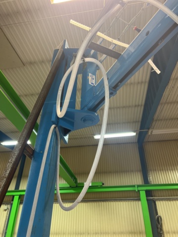 985268-3 Column crane