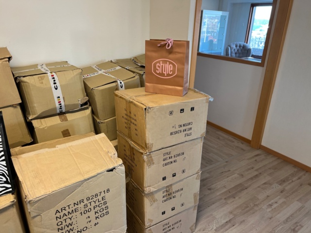 953418-9 Parti Presentkartong planoval svart m.m (ca4750st)