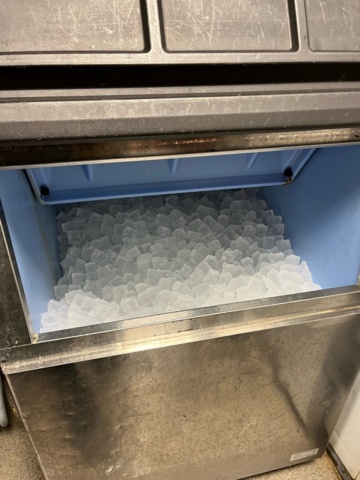 995562-3 Ice machine Hoshizaki IM-240AWNE