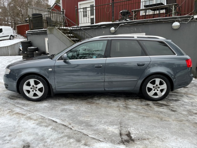 988385-8 Audi A4 Avant 1.8 T quattro -06