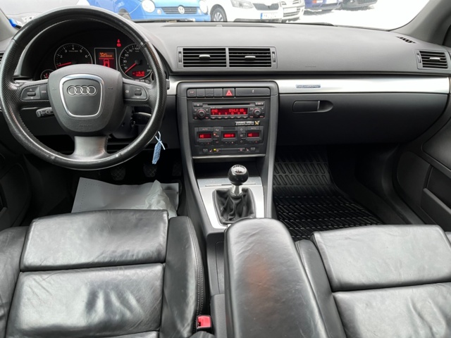 988385-29 Audi A4 Avant 1.8 T quattro -06