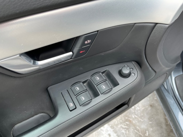 988385-31 Audi A4 Avant 1.8 T quattro -06