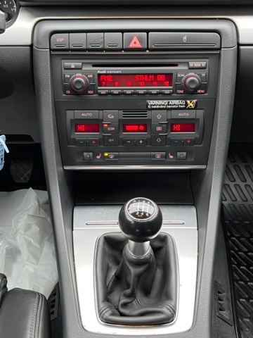 988385-38 Audi A4 Avant 1.8 T quattro -06