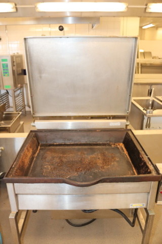 995582-4 Roasting table The commodity table