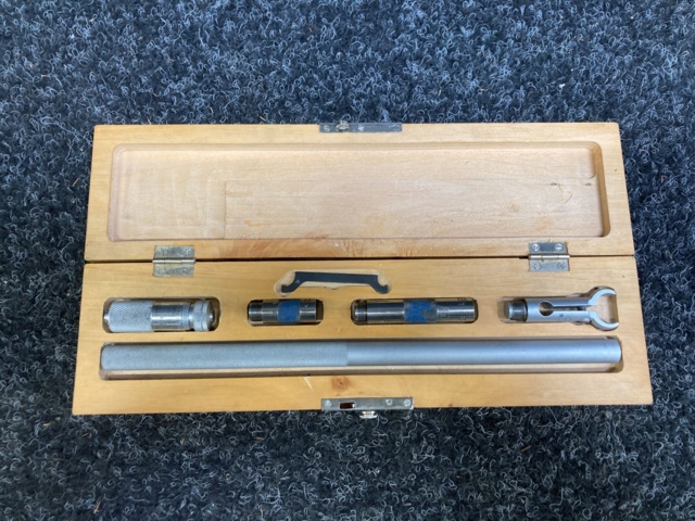 995138-1 Micrometer caliper CEJ 129