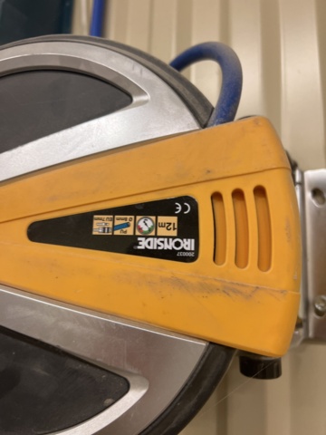 985303-8 Cable and compressed air hose reels 1/3pc