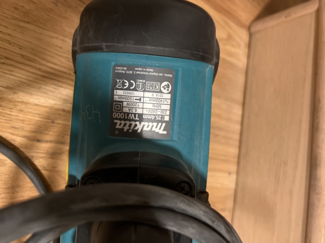 985335-5 Angle cutter, nut driver and drill Makita