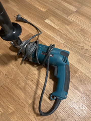 985335-6 Angle cutter, nut driver and drill Makita