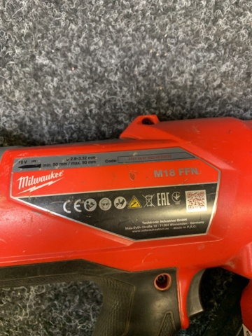995753-5 Nail gun Milwaukee M18 FNN