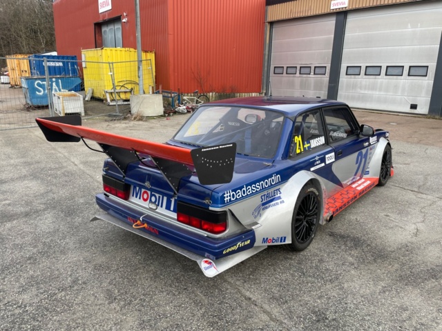 991230-6 Racing car Volvo 240 T5
