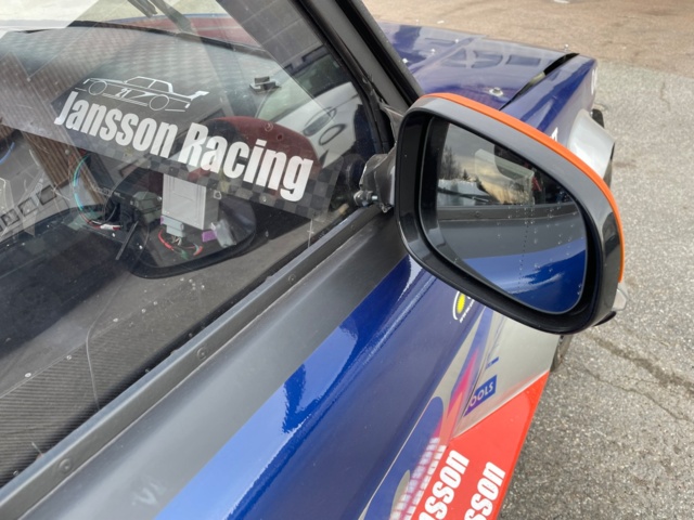 991230-27 Racing car Volvo 240 T5