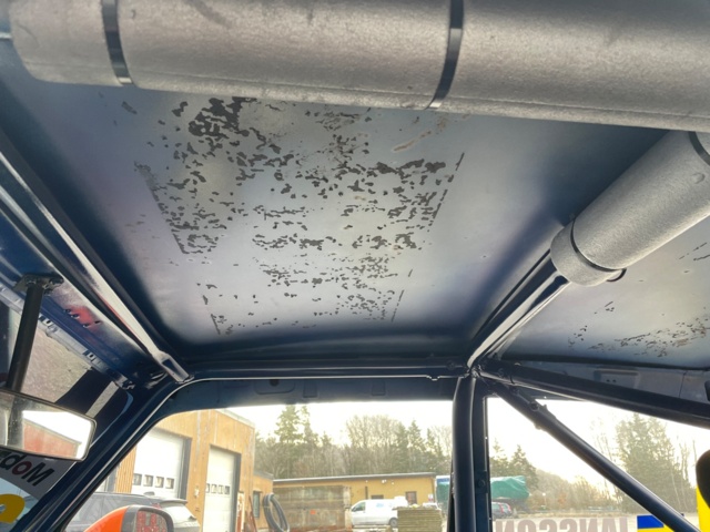 991230-34 Racing car Volvo 240 T5