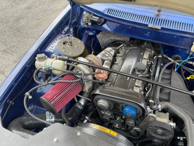 991230-63 Racing car Volvo 240 T5