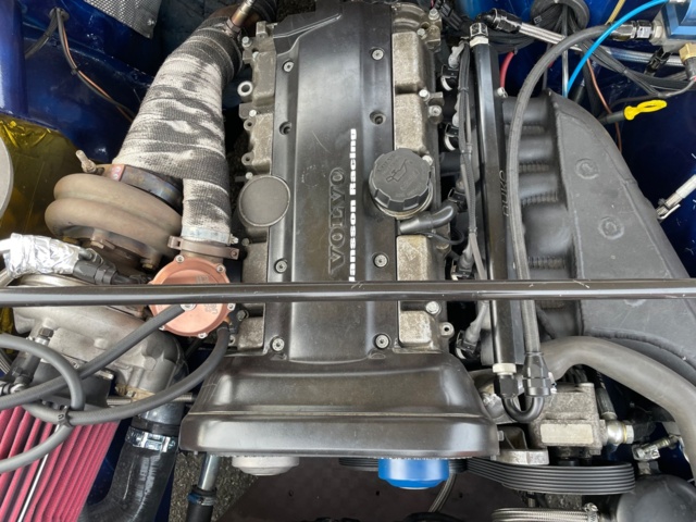 991230-65 Racing car Volvo 240 T5